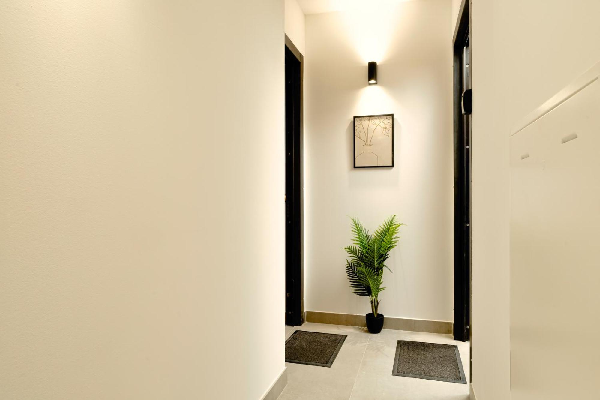 Residence La Corte - Mansarda 7 Novara Esterno foto